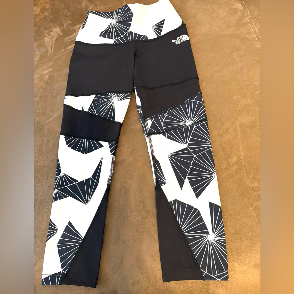 The North Face Black and White Flashdry Athletic Leggings / Size XS